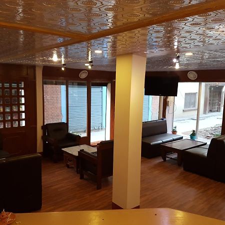 Hotel Triratna กาฐมาณฑุ ภายนอก รูปภาพ
