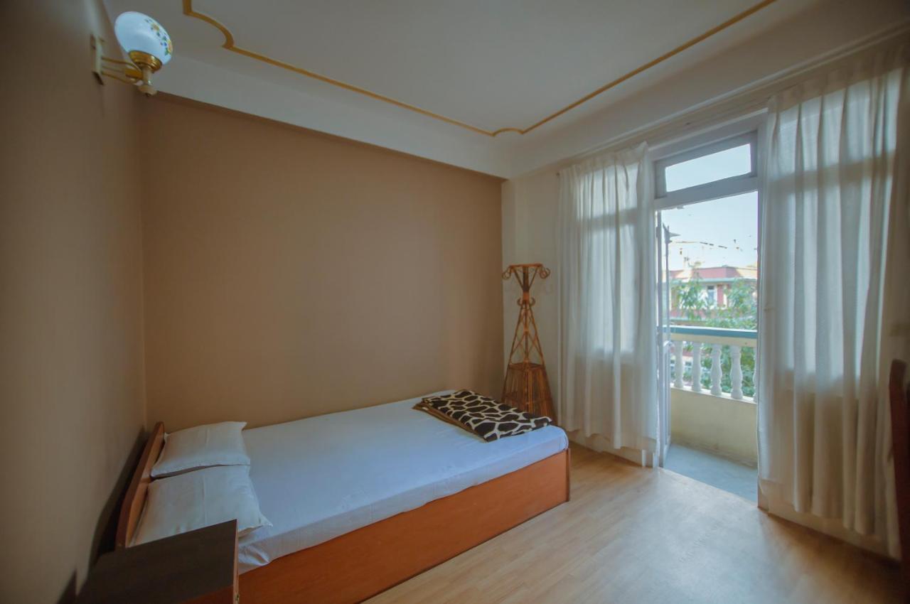 Hotel Triratna กาฐมาณฑุ ภายนอก รูปภาพ